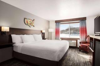 Ramada by Wyndham Richland Center - Richland Center - 5