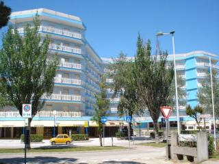 Modern flat, 130m from the sea with shared pool - Porto Santa Margherita di Caorle - 3