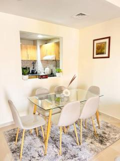 Cozy Corner Apartment - Dubai - 7