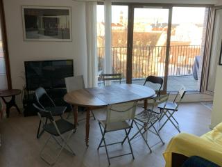 Whole apartment - Saint-Denis, France - 5