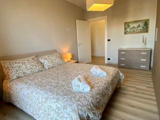 Elegante Appartamento Tre Amis - Doppio Garage & Free WiFi - AC - Centallo - 0