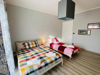Elegante Appartamento Tre Amis - Doppio Garage & Free WiFi - AC - Centallo - 9