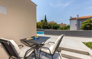 1 Bedroom Cozy Apartment In Crikvenica - 9