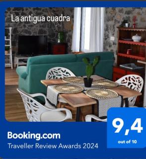 La Antigua Cuadra es un alojamiento de piedra y altos techos de madera con mucho encanto, jardín privado con barbacoa y acceso al río Asón Reservas julio y agosto iniciando en lunes - 8