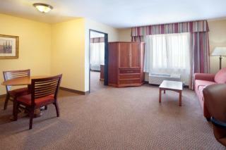Holiday Inn Express & Suites - Laredo-Event Center Area by IHG - Laredo - 8