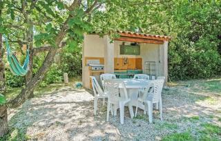 Beautiful Home In Varages With Wifi - 2