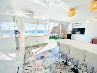 Ático -Penthouse Jardines de Adnania en Marina del Este con vistas al mar - La Herradura - 3