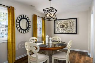 Aqua Oasis - Central & Stylish - 3 BR / 3 BA - Greensboro - 7