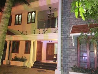 Anjilickal house, Entire private luxury villa - Murinjupuzha - 0