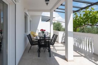Apartmani Dobrila Groundfloor II - Kastel Novi - 8