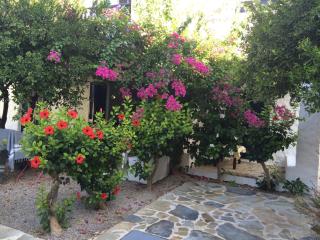 Utopia Hotel Apartments - Agia Marina - 4