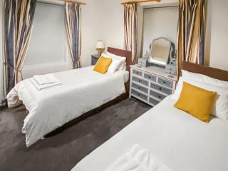 Elizabeth Lodge - Cottage - 4