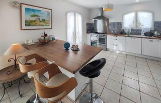 Stunning Home In Caux - Caux - 4