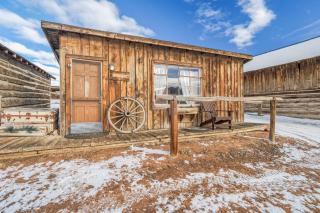Cabin in Colorado National Forest! - 0