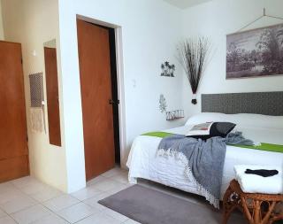 1BD apartment in central colebay walk to everywhere - 0