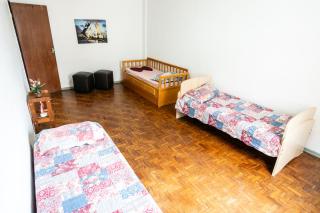 Boqueirão Praia Mar - 250 metros da praia - 2 dormitórios - 100m² - com WI FI - na avenida do comércio do Centro - Estacionamento Gratuito - Praia Grande - 1