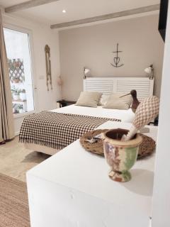 La maison blanche Intra-Muros Free parking - Aigues-Mortes - 0