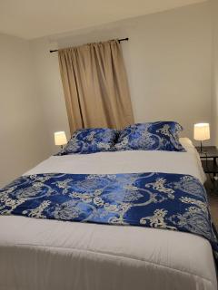 Private Family Hideaway or Business Travel in Edmonton - 2 Bedroom Apartment - Edmonton - 4