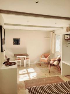 La maison blanche Intra-Muros Free parking - Aigues-Mortes - 2