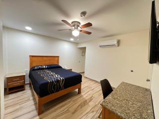 Hotel Catalina - 6