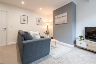 Modern 2-Bedroom House Near Leeds Centre, Ideal for Contractors & Long Stays - NordStay - Amley - 3