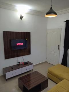 OD-V!CK'S POSH APARTMENTS, WUYE DISTRICT, WiFi, 24hr power, Smart tv, Security, Dstv - Abuja - 9