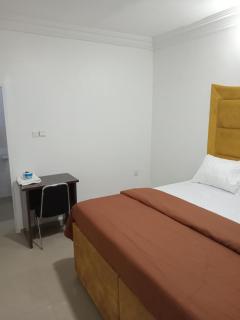 OD-V!CK'S POSH APARTMENTS, WUYE DISTRICT, WiFi, 24hr power, Smart tv, Security, Dstv - 7