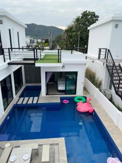 Modern Enjoy Pool Villa Hua-hin - 9