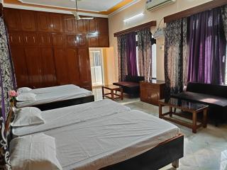Shantiniketan 2 BHK Homestay in Ayodhya - Ayodhya - 5
