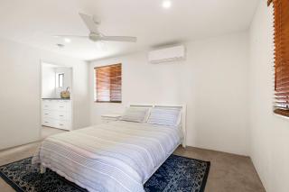 Island View Unit 3, 23 Esplanade, Bulcock Beach - Caloundra - 7