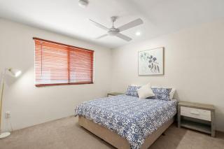 Island View Unit 3, 23 Esplanade, Bulcock Beach - Caloundra - 6