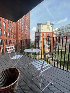 Luxury 2 Bed Apartment Vauxhall, Balcony, Sleeps 4, Central London - Open for Business stays, Long Stays, Families Relocating - Londra - 5