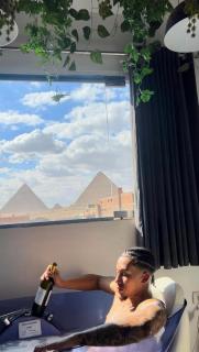 Pharaoh jacuzzi pyramids view - Cairo - 5