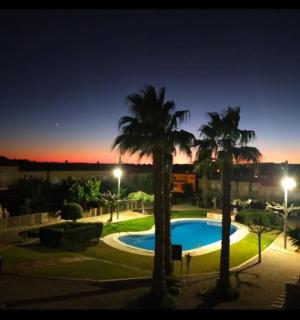 Adosada, Piscina, Família y Vacaciones - La Pobla de Montornès - 8