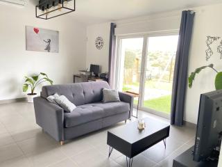 Loftly place - Cournonsec - 0