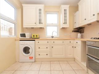 Garden Flat With a Heath Views & London Skyline - 7