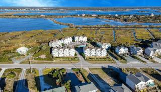 Comfort and Sun at Tranquility Cay - North Topsail Beach - 4