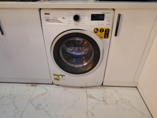 Blue Whale Hurghada Beach Front Apartments City Centre - 8