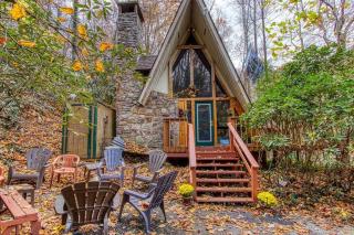 Mountain Springs Chalet - 9