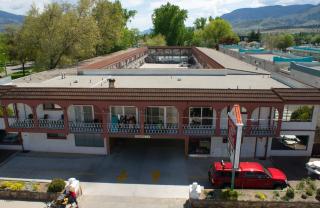 Spanish Villa Resort - Penticton - 1