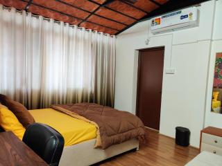 The Rustic Manor - Homestay - Bangalore - 3
