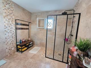 Villa jusqu'à 8 personnes Max avec piscine à 15 min des plages - 1