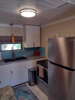 Lemon Bay Cottage in Historic Englewood Village - 2