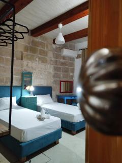 Limestone Sun Suites - Sliema - 2