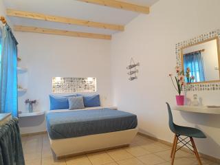 PERIVOLI 4-CHORA(5min away from the center by car) - Agkidia - 8