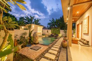 Angga Sari Villa - 0
