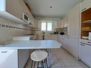 Grand T2 proche centre ville, vue mer et montagne - Bastia - 4