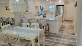 105 - First floor steps away from the pool - New Smyrna Beach - 2