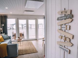 Attractive houseboat on the lake - 4