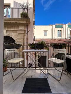 Al Cassaro - holiday home - Palermo - 0